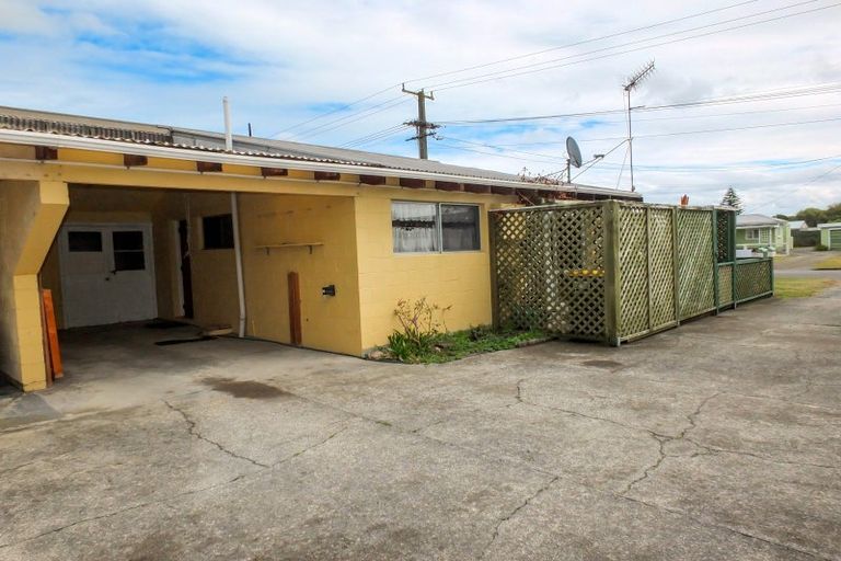 Photo of property in 52a Futter Street, Foxton, 4814