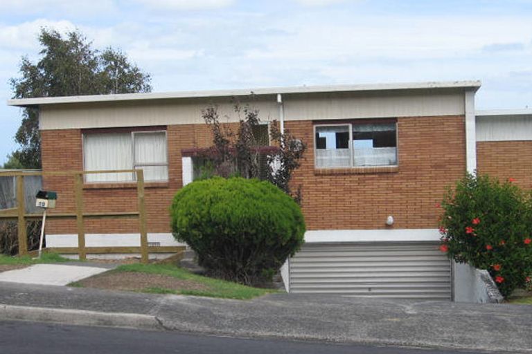 Photo of property in 1/10 Girrahween Drive, Totara Vale, Auckland, 0629