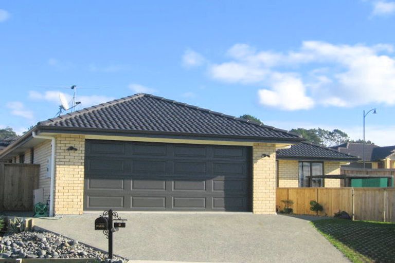 Photo of property in 6 Elkstone Place, Henderson, Auckland, 0612