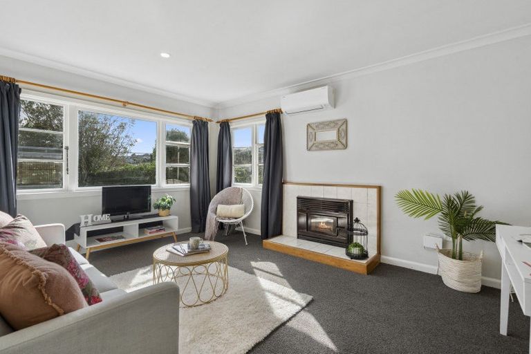 Photo of property in 163 Broderick Road, Johnsonville, Wellington, 6037