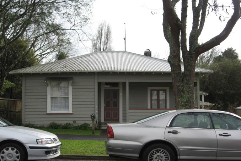 Photo of property in 21 Myrtle Street, Hamilton East, Hamilton, 3216