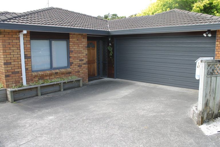 Photo of property in 1/47 Headcorn Place, Botany Downs, Auckland, 2010