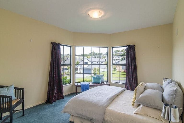 Photo of property in 16 Ring Lane, Paparangi, Wellington, 6037