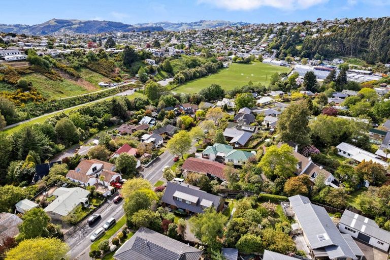 Photo of property in 75 Glenross Street, Glenross, Dunedin, 9011