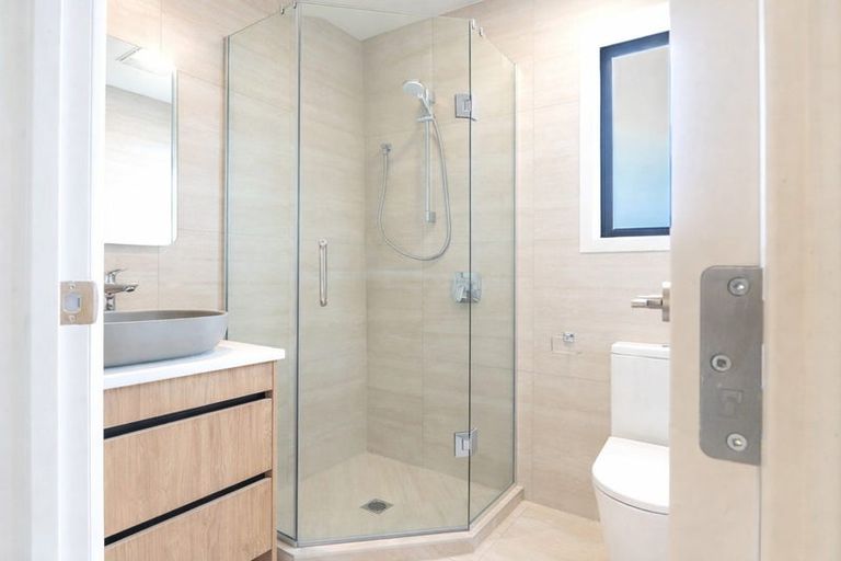 Photo of property in 3 Whiteywood Street, Westgate, 0814