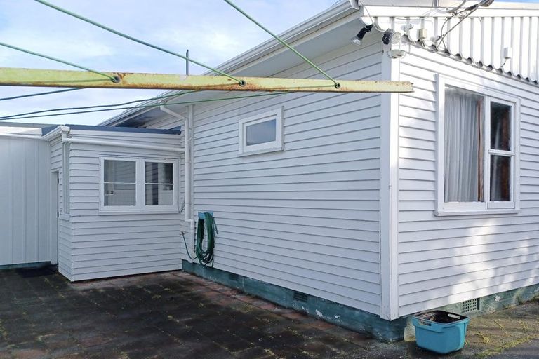 Photo of property in 94 Kauri Street, Miramar, Wellington, 6022