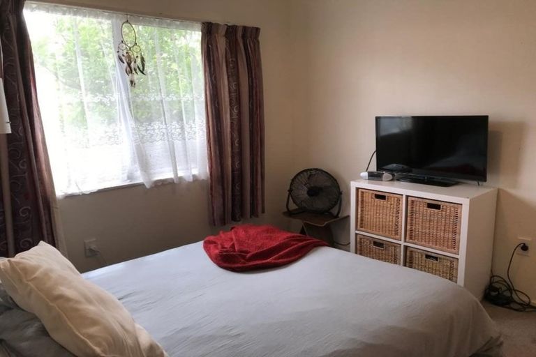 Photo of property in 2/63 Trafalgar Street, Waterloo, Lower Hutt, 5011