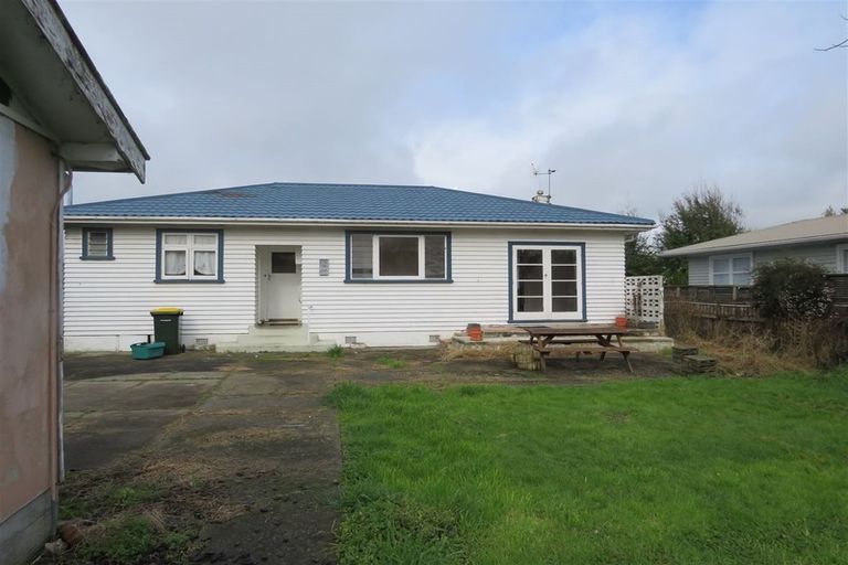 Photo of property in 18 Dudley Street, Levin, 5510