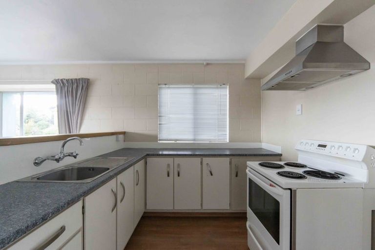 Photo of property in 4/2 Ruakiwi Road, Hamilton Lake, Hamilton, 3204