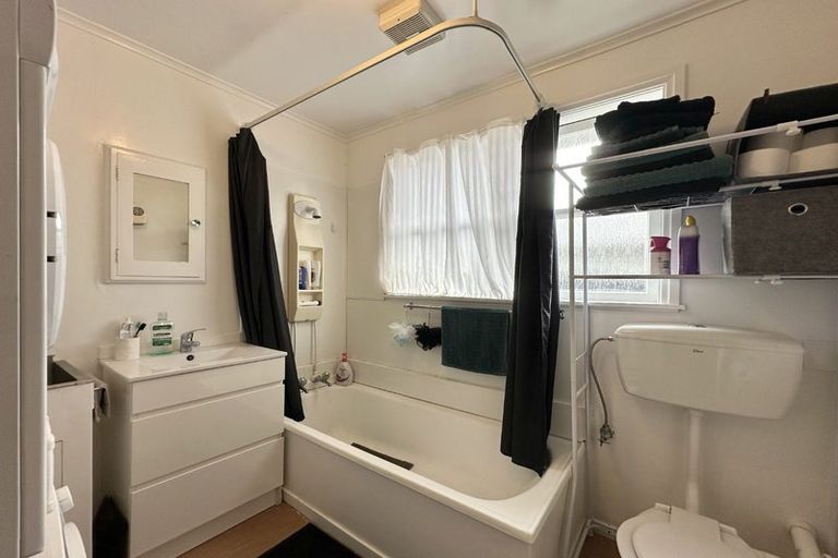 Photo of property in 4/4 Copeland Street, Hutt Central, Lower Hutt, 5011