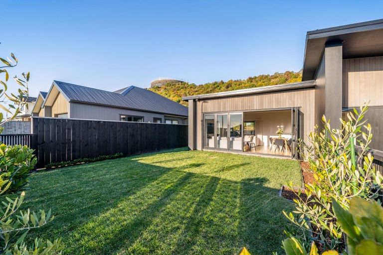 Photo of property in 12 Kaiaho Close, Aotea, Porirua, 5024