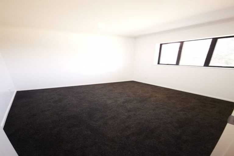 Photo of property in 124d Rosier Road, Glen Eden, Auckland, 0602