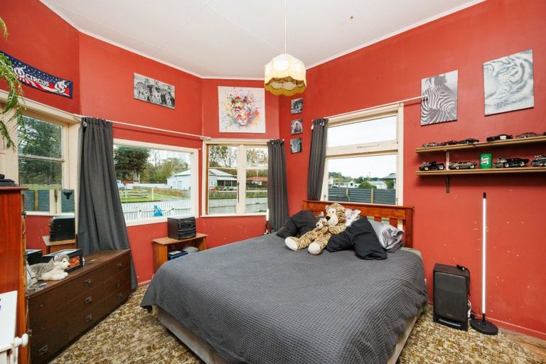 Photo of property in 80 Willoughby Street, Halcombe, Feilding, 4779