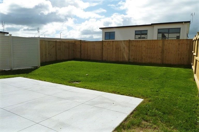 Photo of property in 24 Costa Viva Crescent, Karaka, Papakura, 2113
