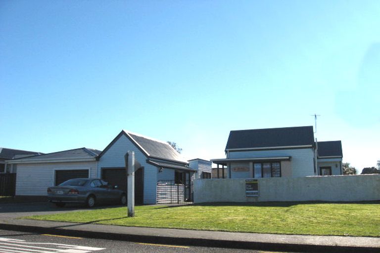 Photo of property in 30 Tudor Street, Hokitika, 7810