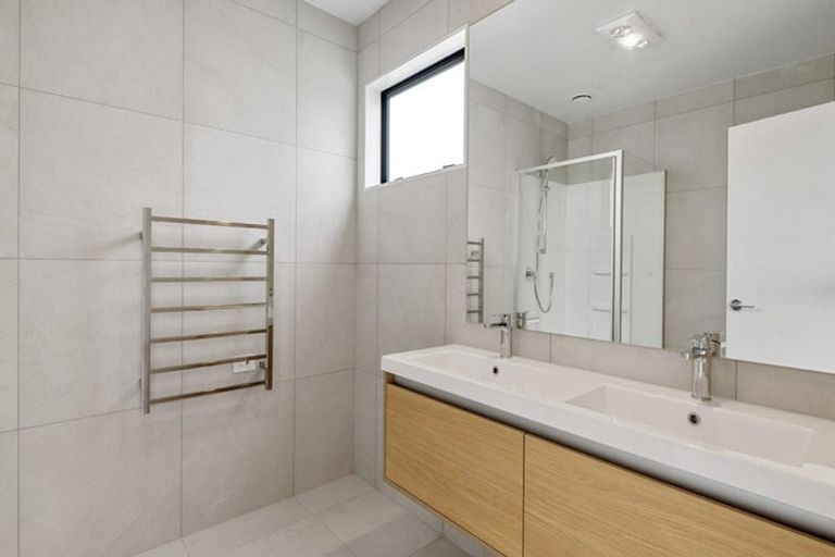 Photo of property in 1 Tiromoana Drive, Red Beach, 0932