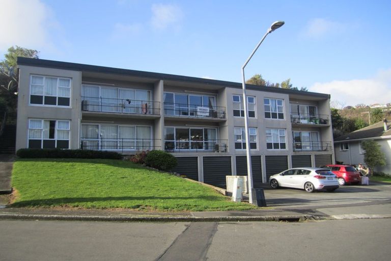Photo of property in 3/10 Thurleigh Grove, Karori, Wellington, 6012