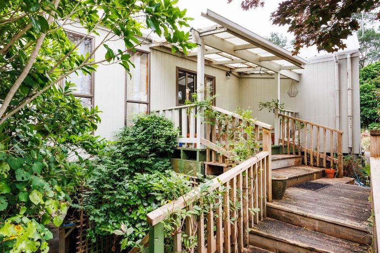 Photo of property in 105 Clifton Terrace, Fitzherbert, Palmerston North, 4410