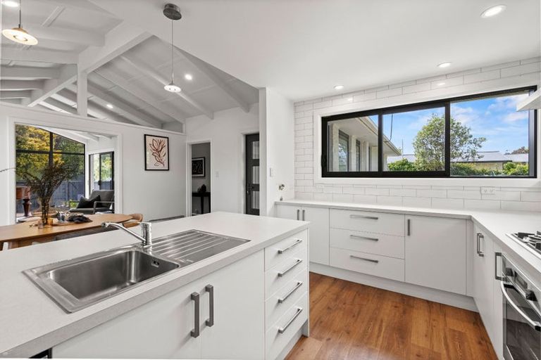 Photo of property in 17 Royleen Street, Casebrook, Christchurch, 8051