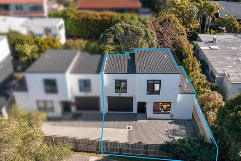 Photo of property in 61b Knights Road, Rothesay Bay, Auckland, 0630