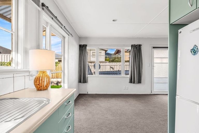 Photo of property in 4 Exeter Street, Stoke, Nelson, 7011