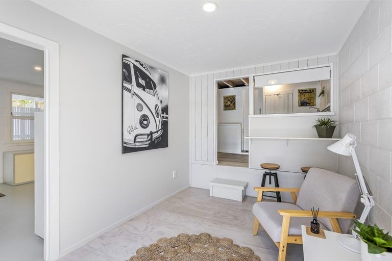 Photo of property in 767 South Titirangi Road, Titirangi, Auckland, 0604