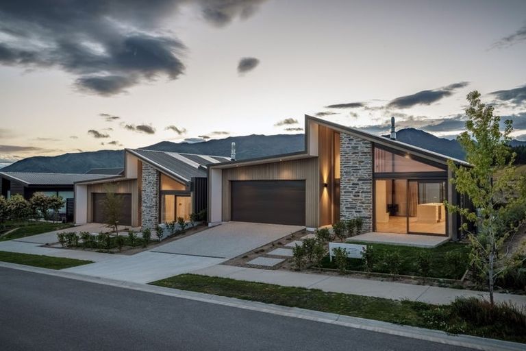 Photo of property in Northlake, 3a Erewhon Crescent, Wanaka, 9305