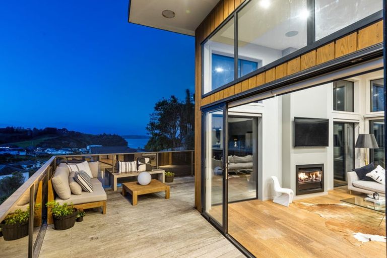 Photo of property in 21 Ariel Place, Snells Beach, 0920