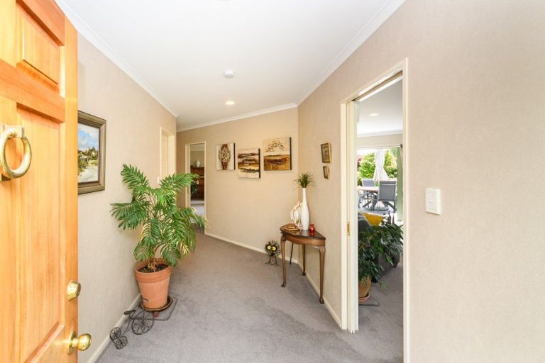 Photo of property in 9 Montana Way, Milson, Palmerston North, 4414