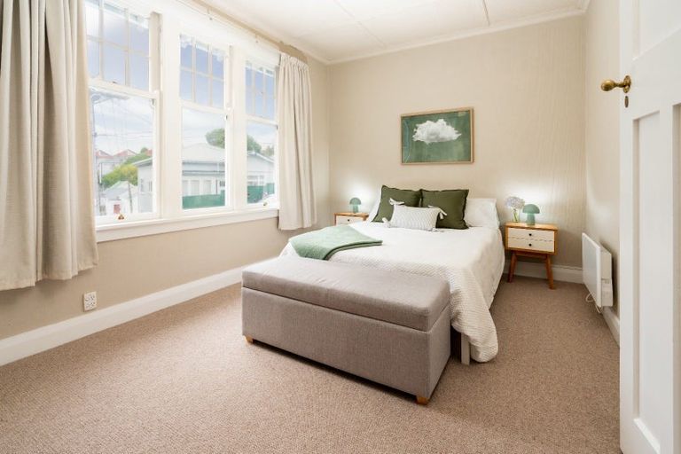Photo of property in Pukehinau Flats, 4/1 Brooklyn Road, Mount Cook, Wellington, 6011