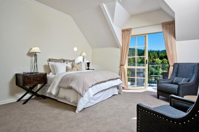 Photo of property in 12a Croft Lane, Riverhead, Albany, 0793