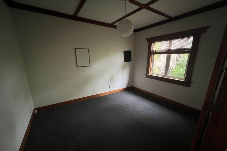 Photo of property in 8b Ngaio Street, Strandon, New Plymouth, 4312