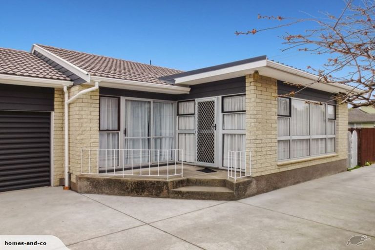 Photo of property in 214 Grimseys Road, Redwood, Christchurch, 8051