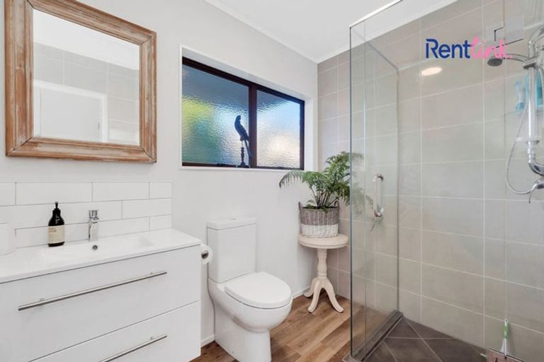 Photo of property in 20 Seaview Road, Otumoetai, Tauranga, 3110