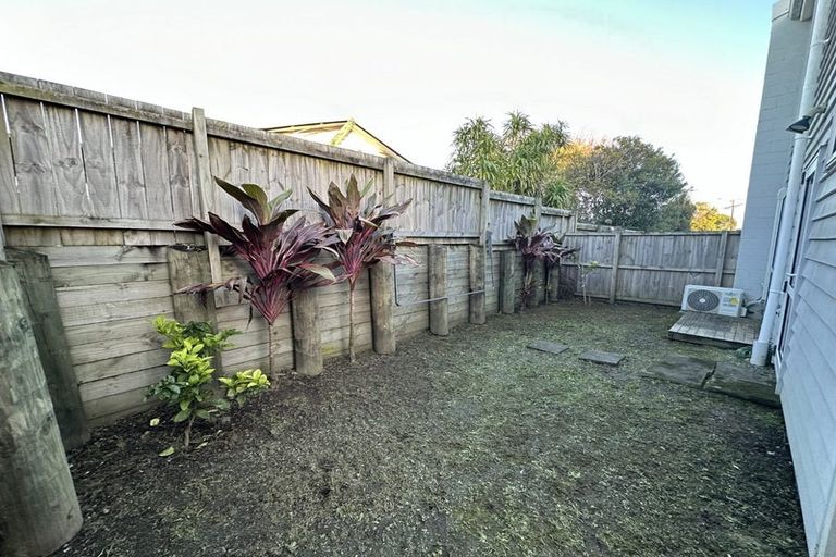 Photo of property in 6 Kanga Lane, Manurewa, Auckland, 2102