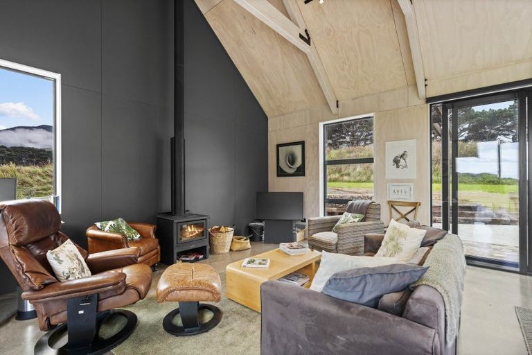 Photo of property in 17 Goodnight Lane, Ocean Beach, Featherston, 5773