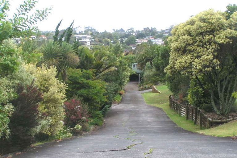 Photo of property in 29 Longwood Place, Forrest Hill, Auckland, 0620