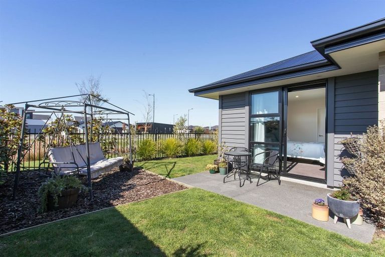 Photo of property in 6 Lambies Street, Marshland, Christchurch, 8083