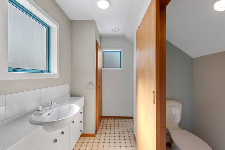 Photo of property in 2/52 Marine Parade, North New Brighton, Christchurch, 8083