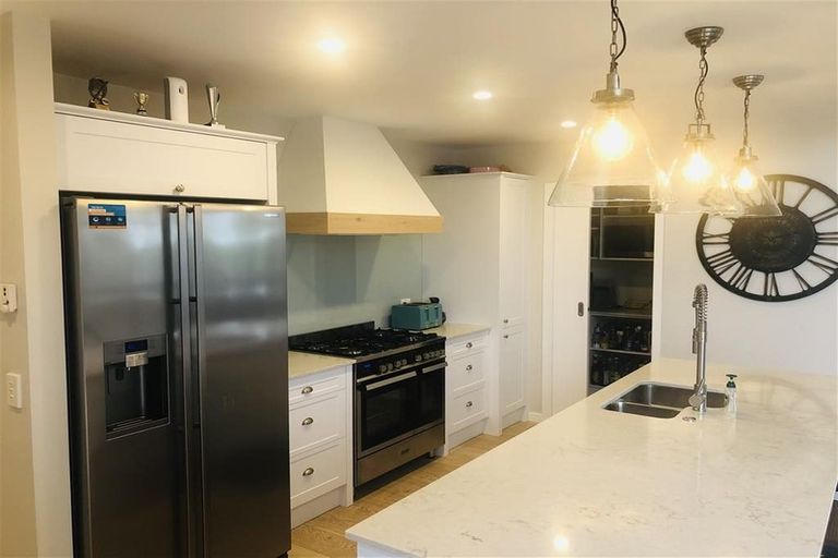 Photo of property in 9 Taranui Way, Paraparaumu Beach, Paraparaumu, 5032