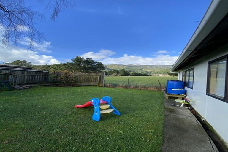 Photo of property in 49 Maclaren Street, Maymorn, Upper Hutt, 5018