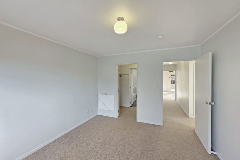 Photo of property in 502a Grove Road, Mayfair, Hastings, 4122