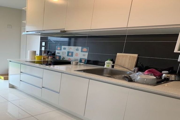 Photo of property in 16 Listack Drive, Flat Bush, Auckland, 2019