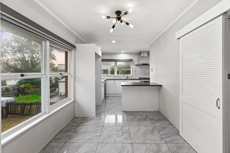 Photo of property in 41 Royal Road, Massey, Auckland, 0614