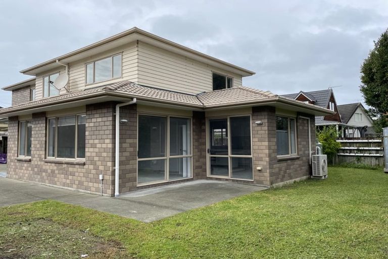 Photo of property in 6a Becroft Drive, Forrest Hill, Auckland, 0620