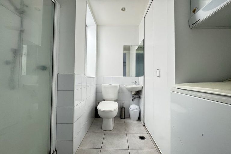 Photo of property in 5/41 Home Street, Mount Victoria, Wellington, 6011
