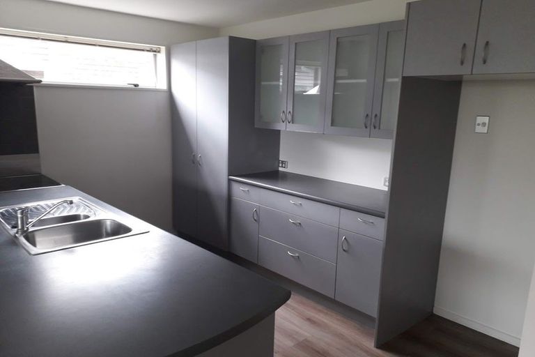 Photo of property in 53 Lyndon Street, Riccarton, Christchurch, 8041