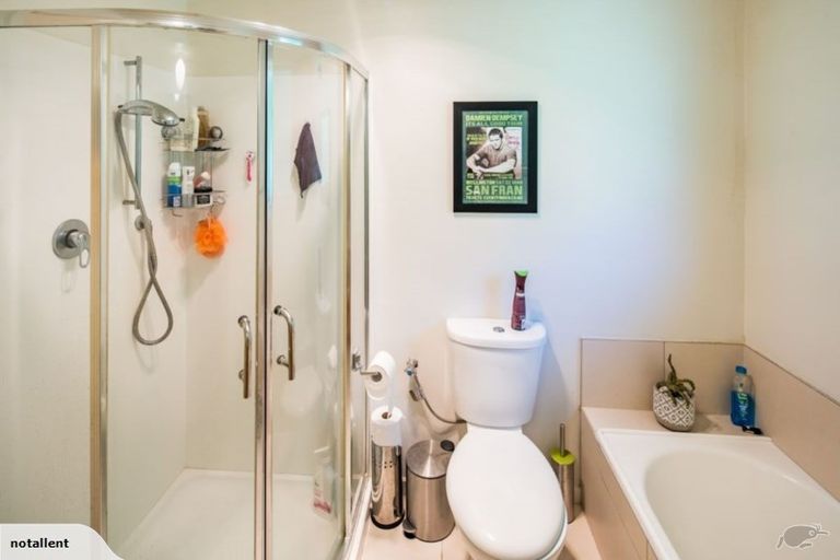 Photo of property in 33 Verviers Street, Karori, Wellington, 6012