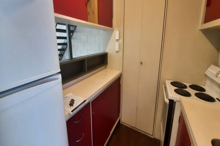 Photo of property in Paddington Apartments, 15u5 Mckinley Crescent, Brooklyn, Wellington, 6021