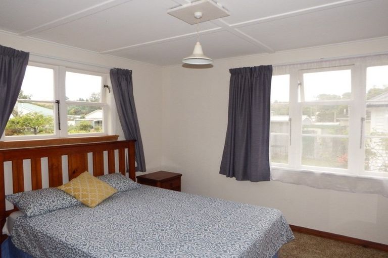 Photo of property in 7 Rangatira Road, Hunterville, 4730